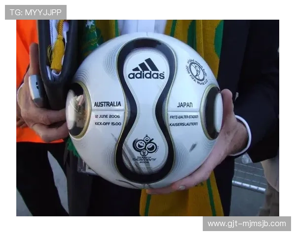 卡塔尔世界杯用球的用户评价与专家点评汇总助力球迷选择理想比赛用球