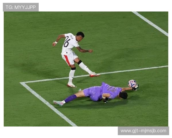 世界杯首粒乌龙球的精彩瞬间回顾，分析其对比赛结果的深远影响